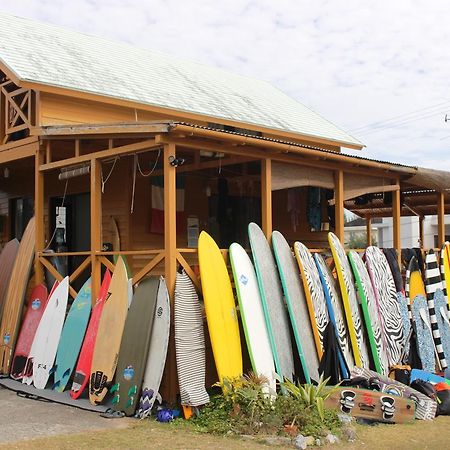 Hotel Tropical Surf House Okinawa Onna Exterior foto
