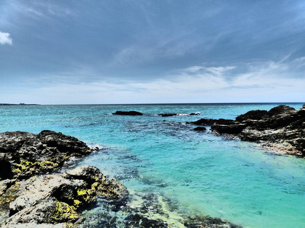 Hotel Tropical Surf House Okinawa Onna Exterior foto