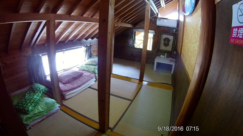 Hotel Tropical Surf House Okinawa Onna Exterior foto